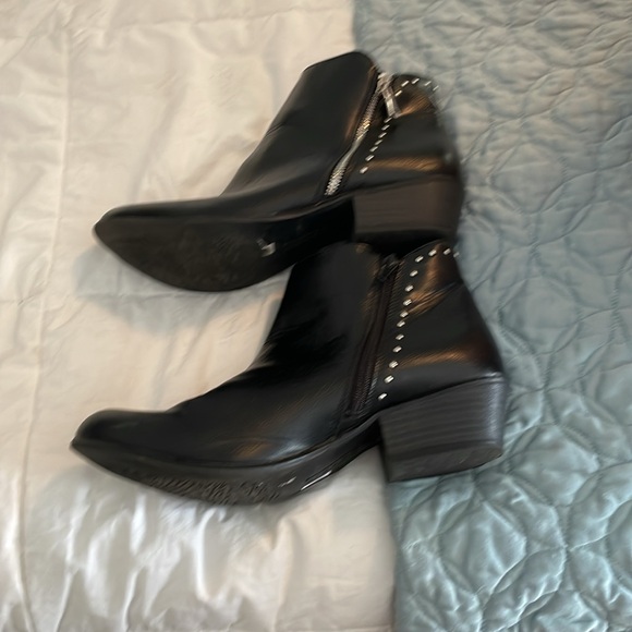 Esprit Studded Ankle Boots Side Zipper Black Size 8.5 - Picture 2 of 6